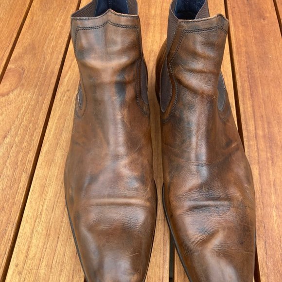 John Fluevog Size 11 Preowned condition classy boots main image 4